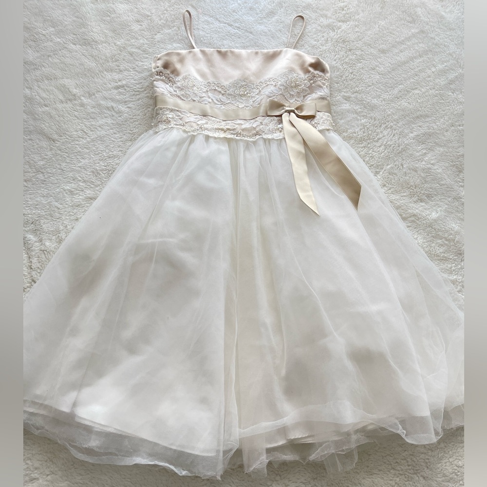 David’s Bridal Kids Strap Satin Formal Dress Size 3 - Picture 5 of 11